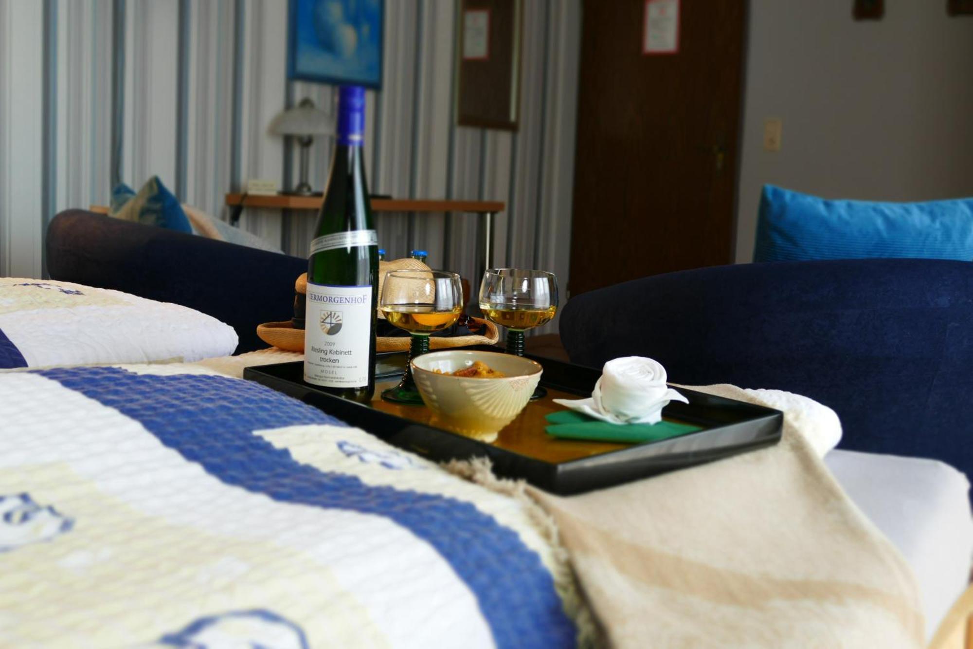 泽恩尼尔乡村酒店 Newel 外观 照片